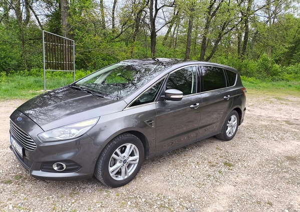 Ford S-Max cena 55900 przebieg: 264000, rok produkcji 2017 z Garwolin małe 232